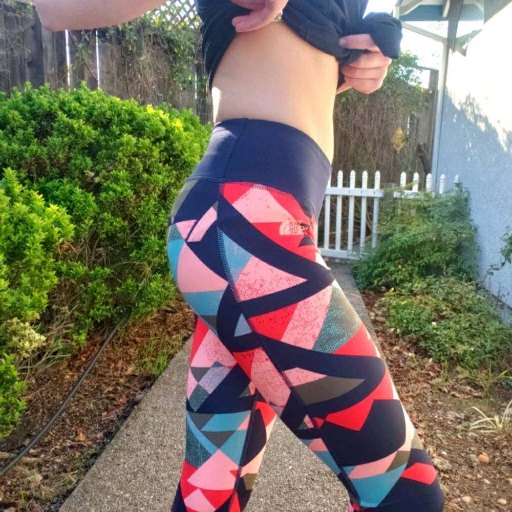 TNF running capris